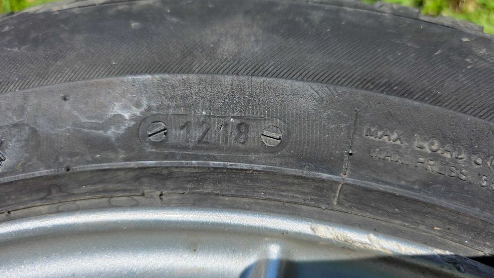 Roti vara cu totul Mercedes Originale jante anvelope 4 buc