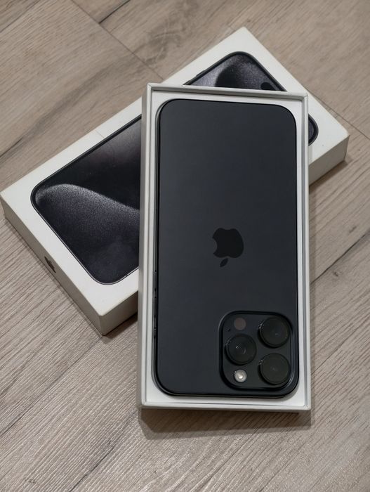 iPhone 15 Pro Max 256 gb ёмкость 93
