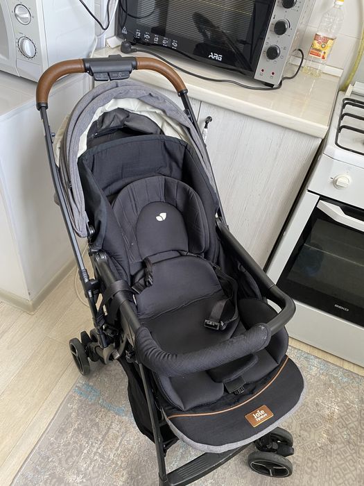 Коляска в отличном состоянии