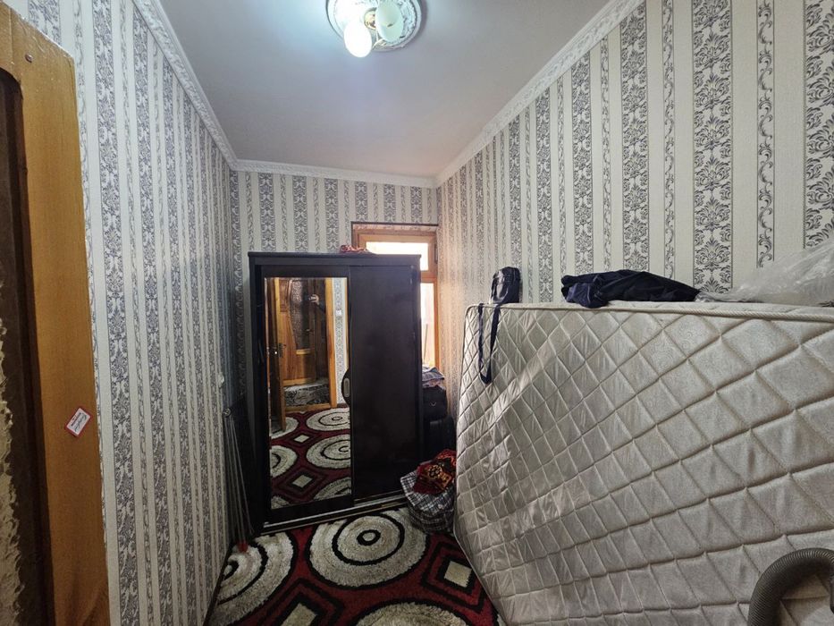 Срочно продается 1-х комн квартира в Сергели Строител, 1/9/9