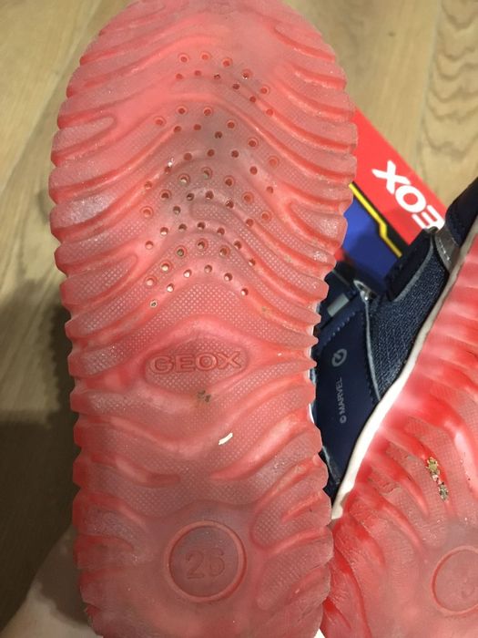 Детские кроссовки, 26 размер