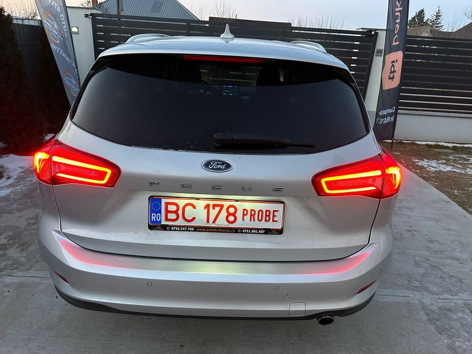 FORD FOCUS 1.5 disel 120 cp Automat/ Navi/ incalzire / clima /garanție