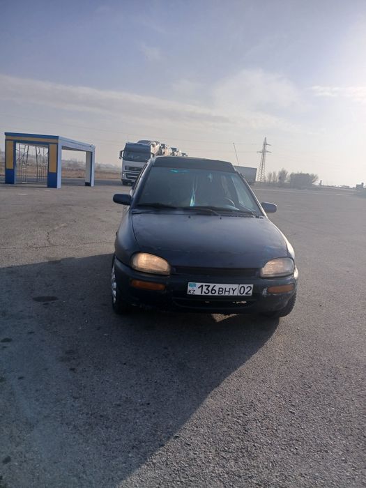 Продам мазду 121