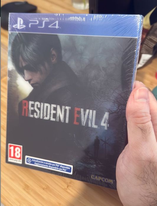 Resident Evil 4 Lenticular Edition PS4 nou, sigilat