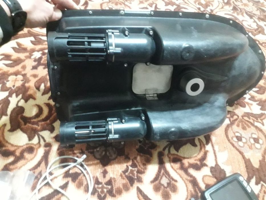 Прикормочная лодка