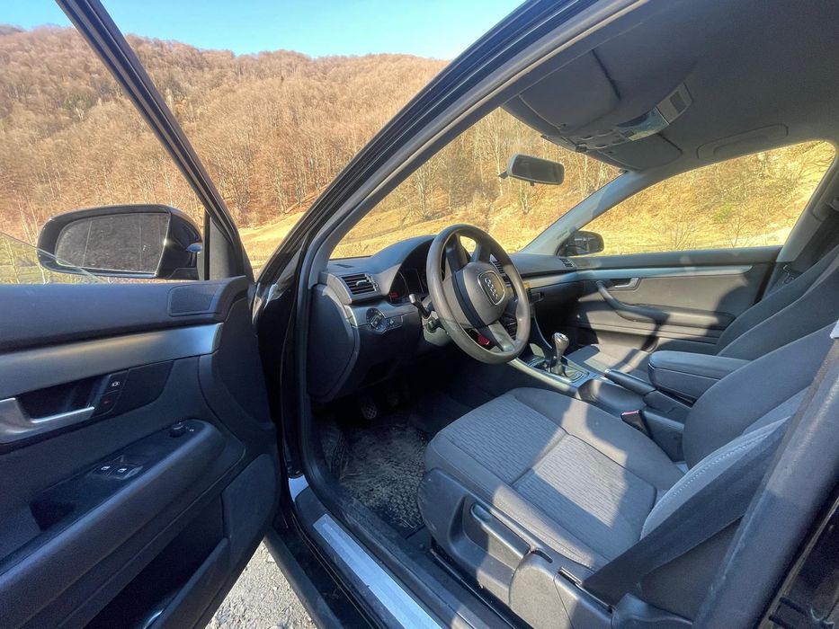 Vând Audi A4 Break