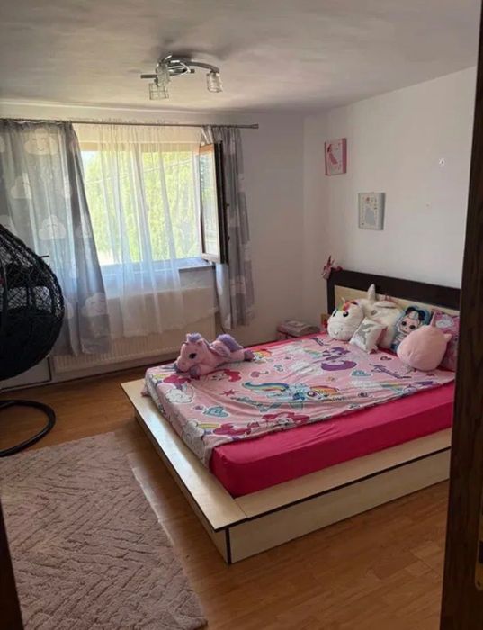 Casă spațioasă 400 mp | Teren 1200 mp | 7 Dormitoare | Focșani - Mândrești Munteni (Ideală Locuință sau Oportunitate Business / Pensiune)