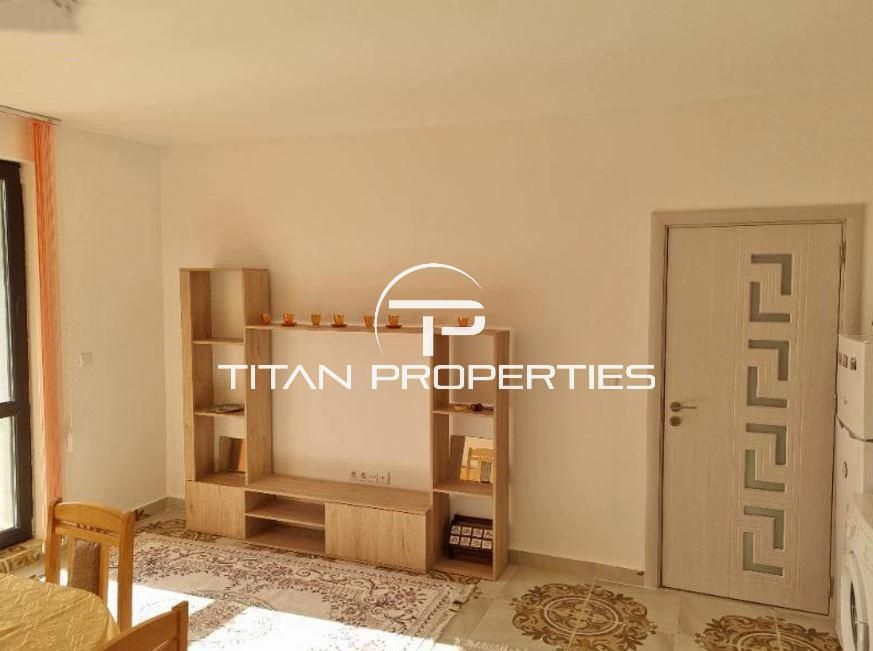 Дава се под наем Двустаен апартамент в Варна, Галата - 67 кв.м за 400 € - Снимка #1