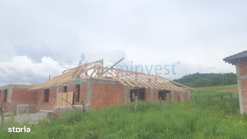Teren si Constructie , la 40 km de Oradea, Bihor,Gaminvest,V3174