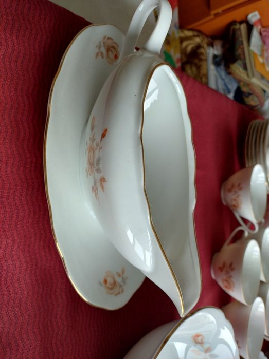 Set de masă din porțelan pentru 6 persoane, 40 buc