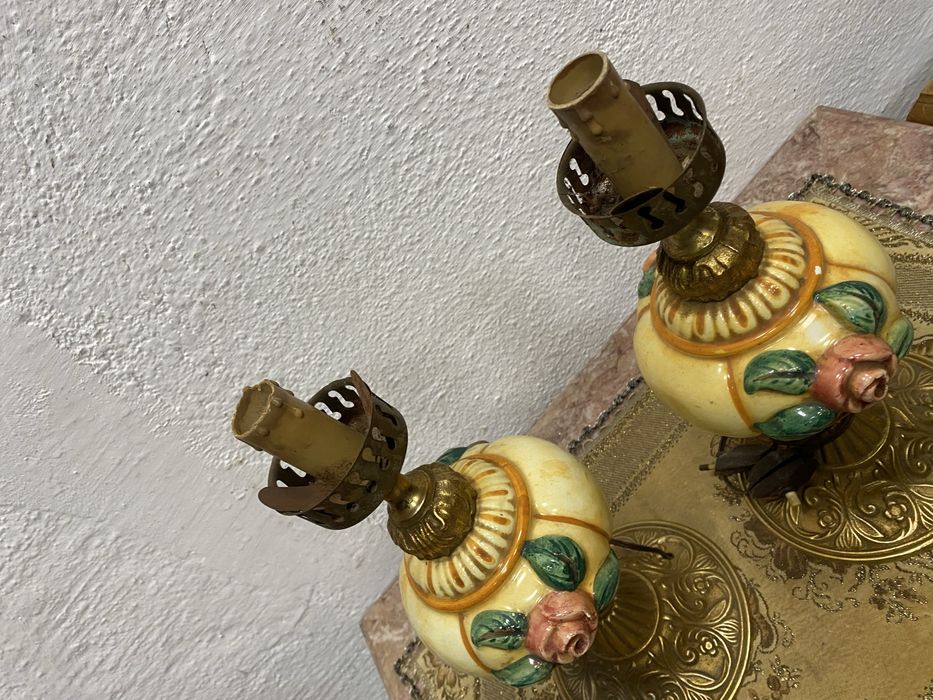 Чифт стари френски лампи от порцелан и месинг