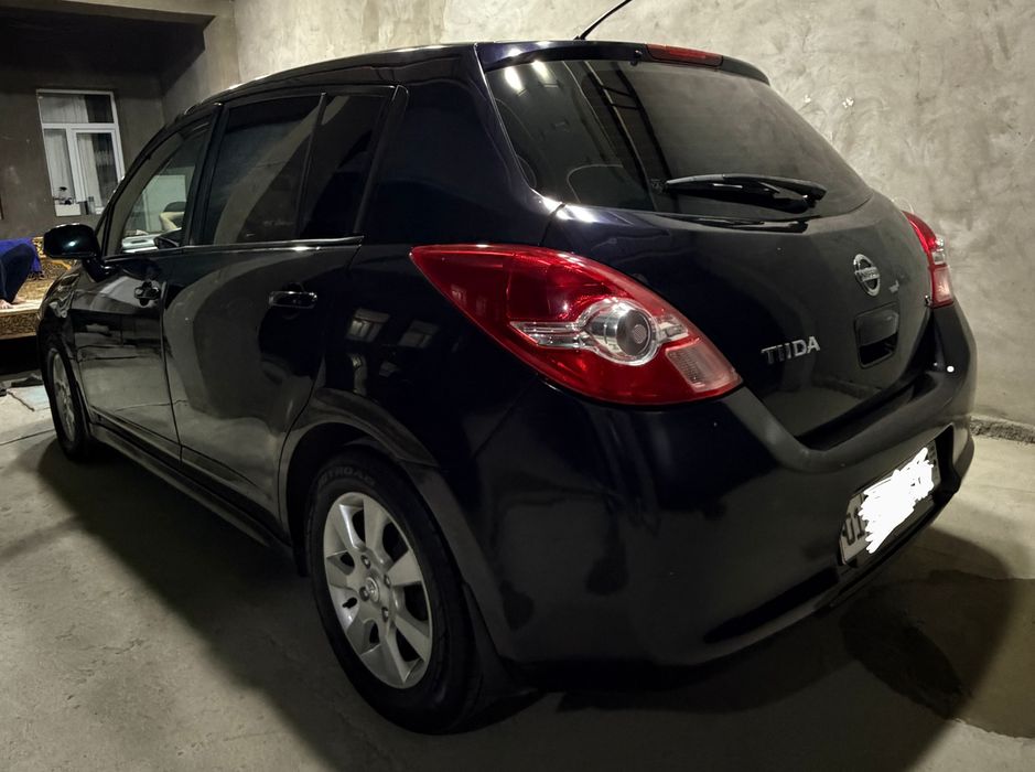 Nissan tida 2008 1.6