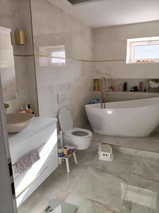 Vila de vânzare în Mihăești,Munteni,OFRETA SPECIALA.la 18 km de centru orașului Rm-Valcea