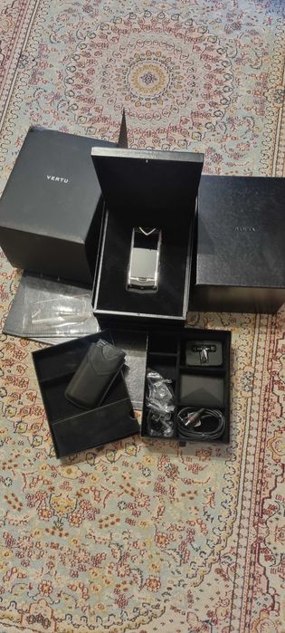 Vertu Constellation T