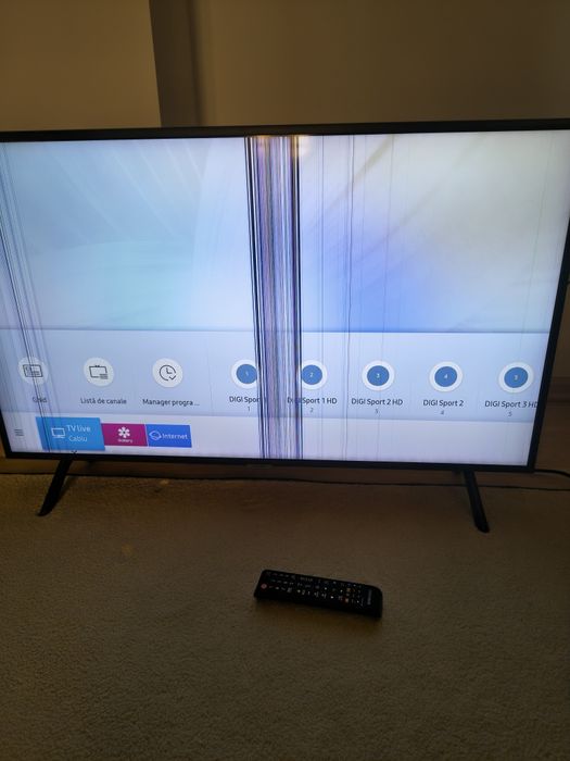 Vând Smart tv  Samsung
