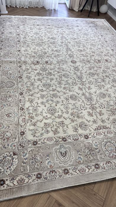 Ковер большой 2,5*3,5