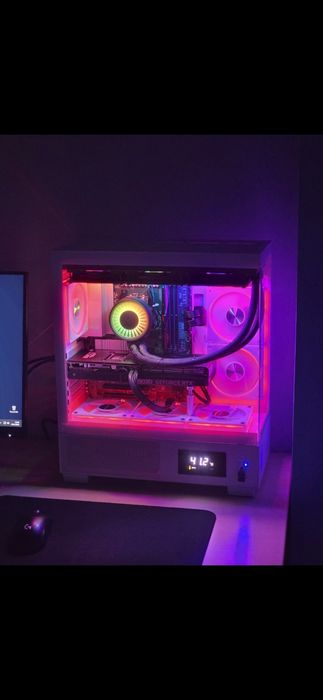 Vand Pc Gaming High End 9800x3d 5070ti