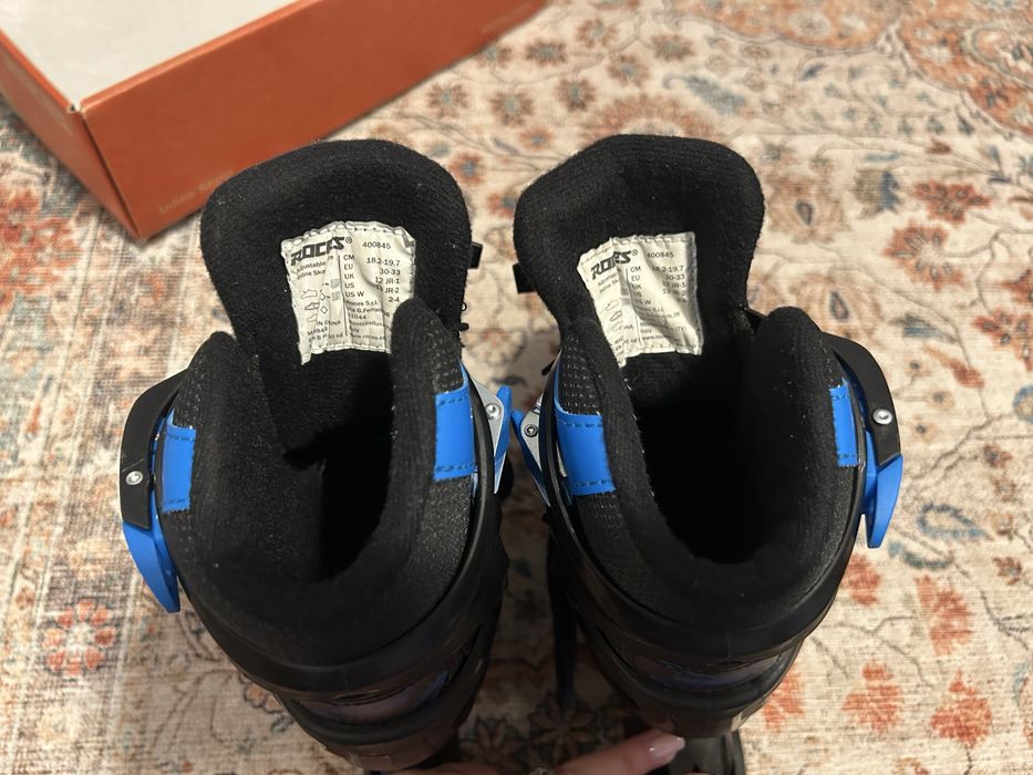 Role baieti Roces, 30-33