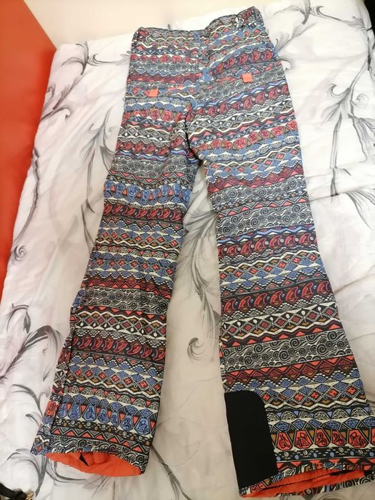 Юнешко ски облекло размер 164 см.