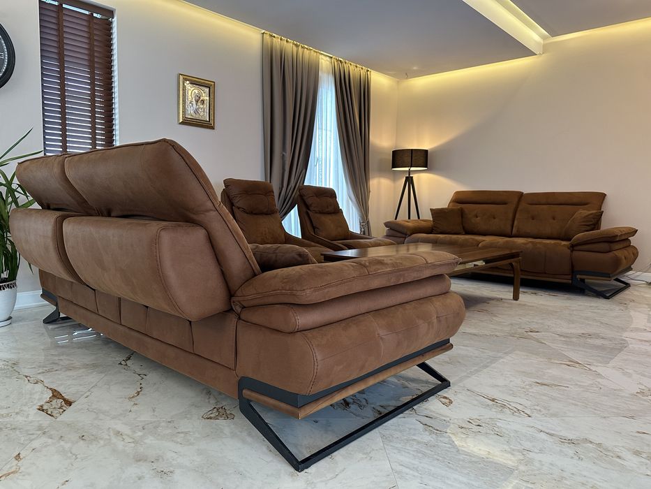 Комплект ДИВАНИ с КРЕСЛА и холна МАСА