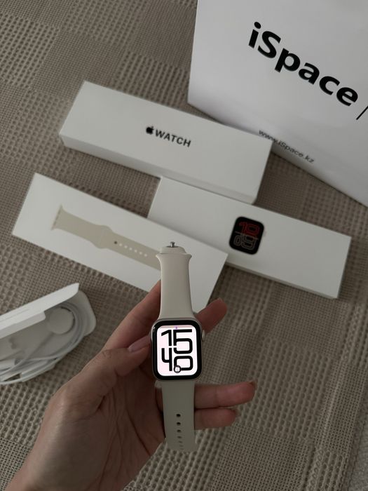 продам новые Apple Watch SE