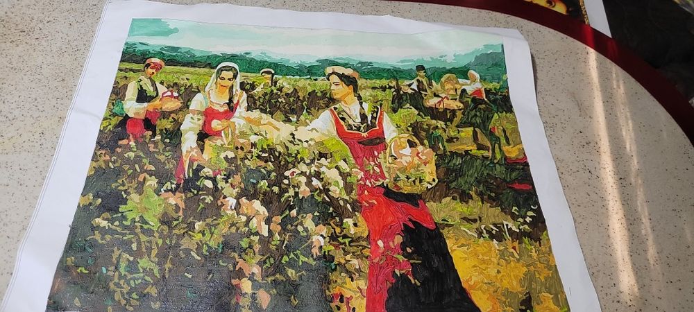 Картини различни