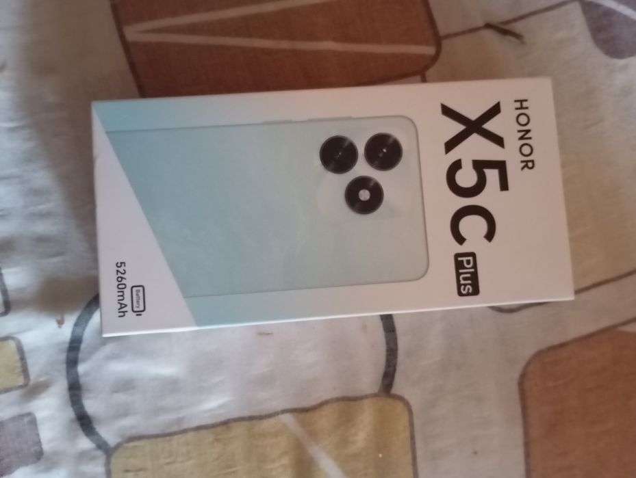 Vând telefon X5c plus