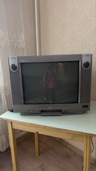 Телевизор LG б/у