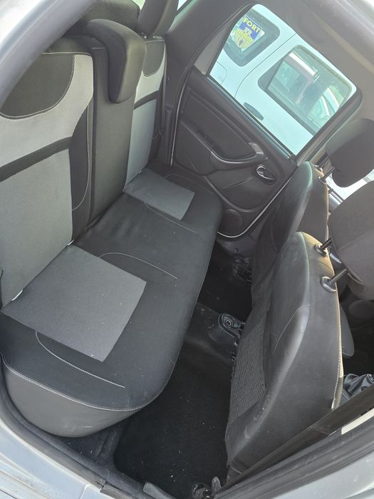 Scaune banchete Dacia Duster 2016