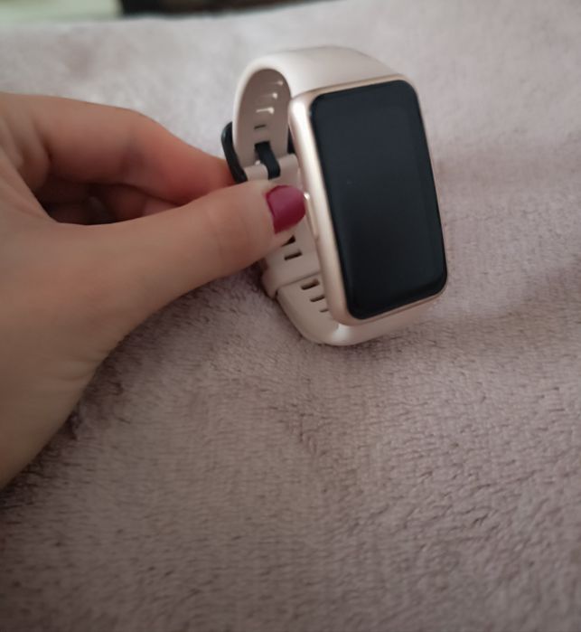 Фитнес гривна Huawei Band 6