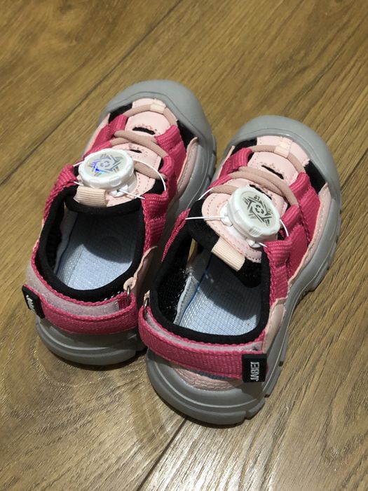 обувь для девочки