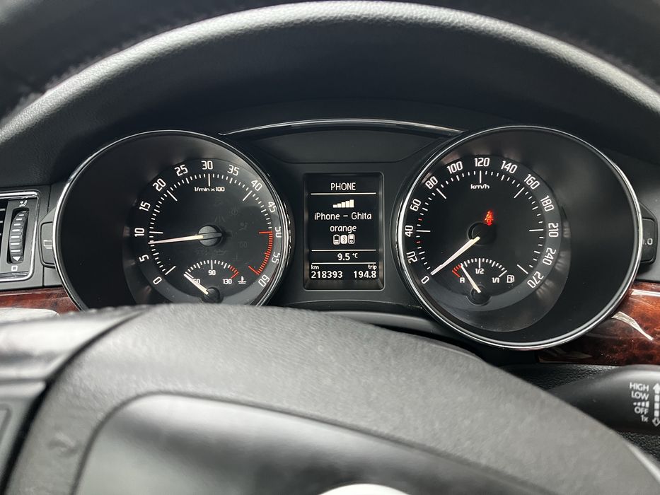 SKODA Superb 2012 — imagine 2