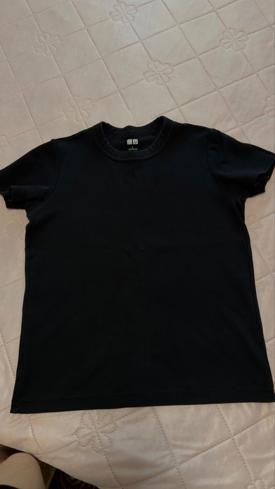 2 футболки UniQlo в хорошем состоянии