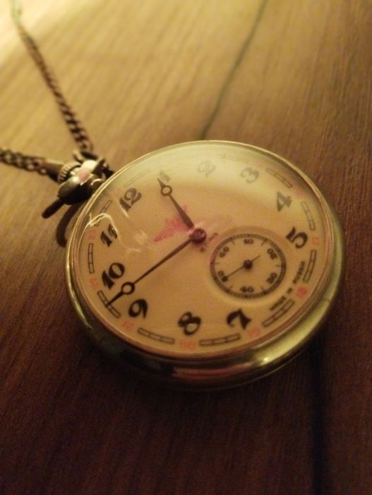 Часы советские карманные