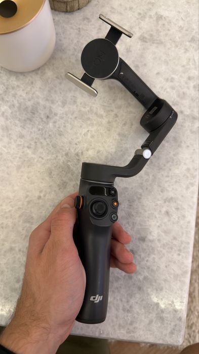 DJI osmo mobile 6