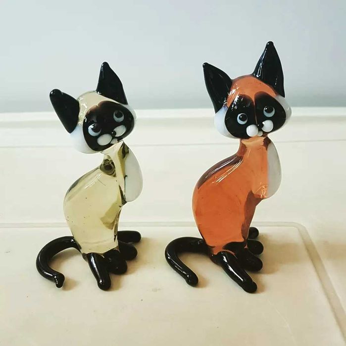 Стеклянная фигурка "кошка"