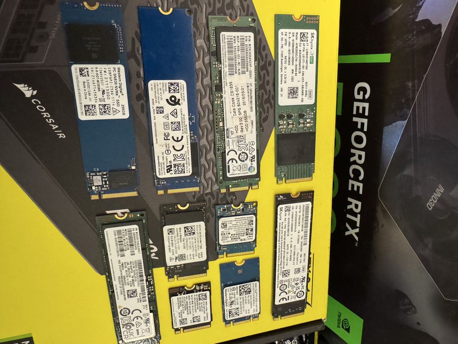 Ssd NVME M2 pc-calculator-unitate-laptop 256GB stare perfecta