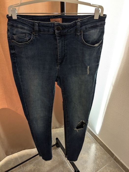 Дамски дрехи, всички за 85лв.