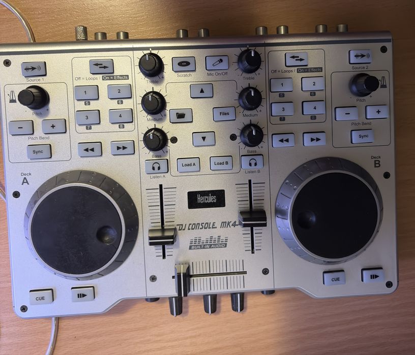 Dj console Hercules Mk4