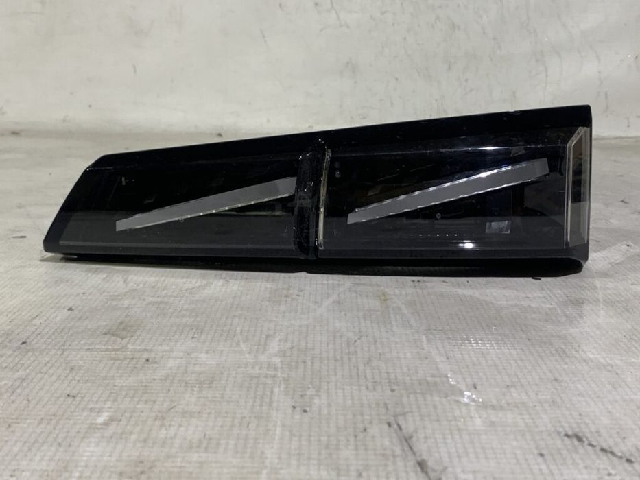 Stop dreapta spate pe hayon, Peugeot 308 GT, 2021, 2022, 2023, 2024, cod origine OE 9835300380.