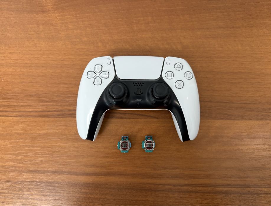 Sony PlayStation 5 DualSense контролер – за ремонт / части
