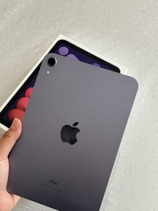iPad mini 64GB.