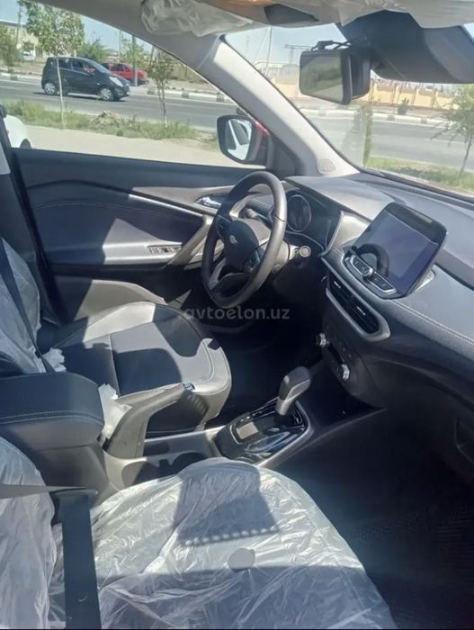 Tracker 2 premier plus 2023 dekabr 11.500km