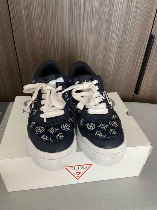 Дамски кецове Guess размер 36