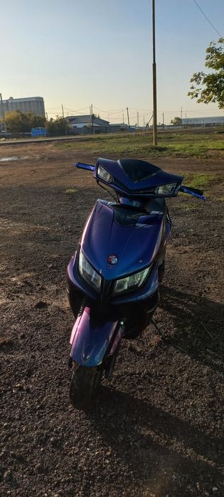 Скутер м8 125 кубов
