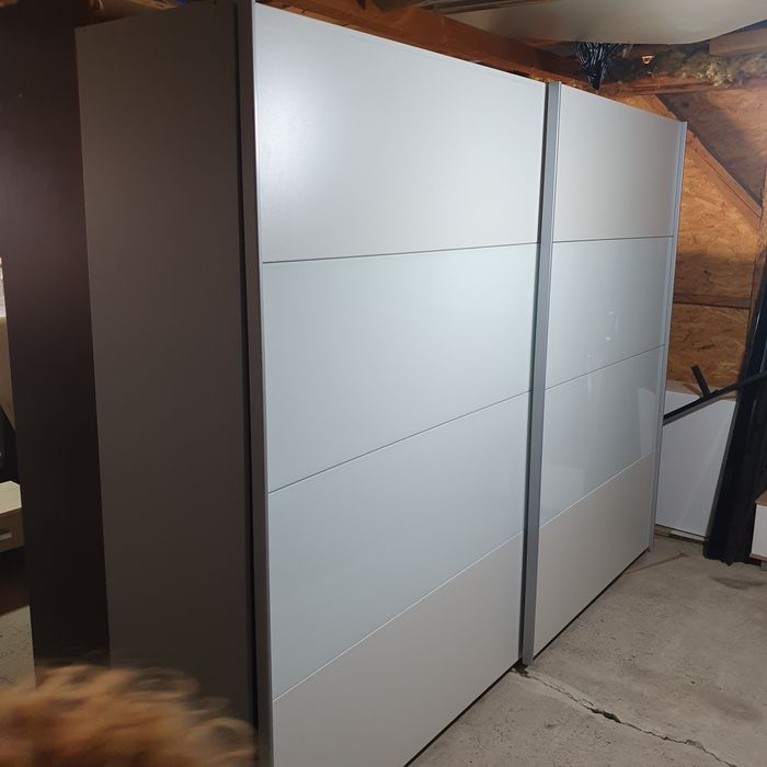 Dressing cu uși glisante