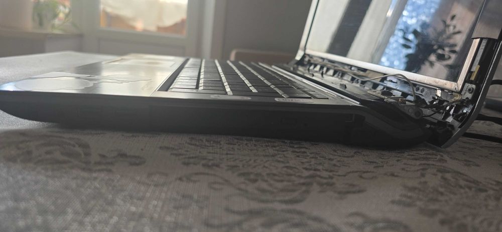 Ноутбук Asus N53SV