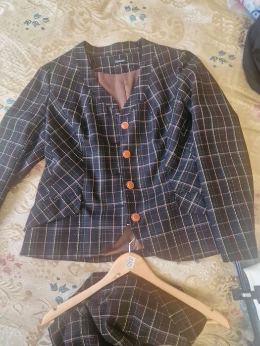 Костюм женский