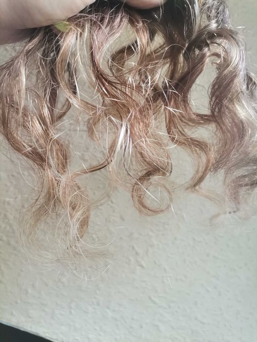 Естествена къдрава коса