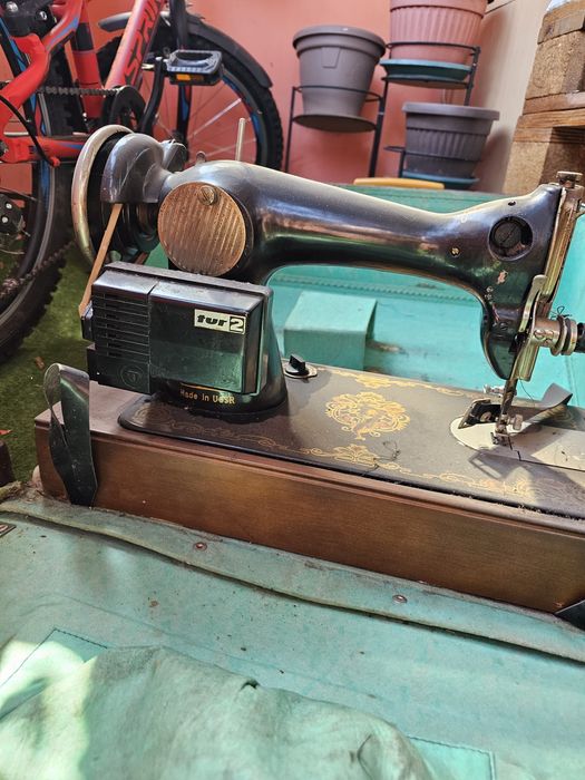Стара шевна машина